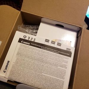 EOS Mirrorless Digital Camera with 15-45mm lens